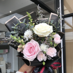 Black Pink Bree Gift Shop